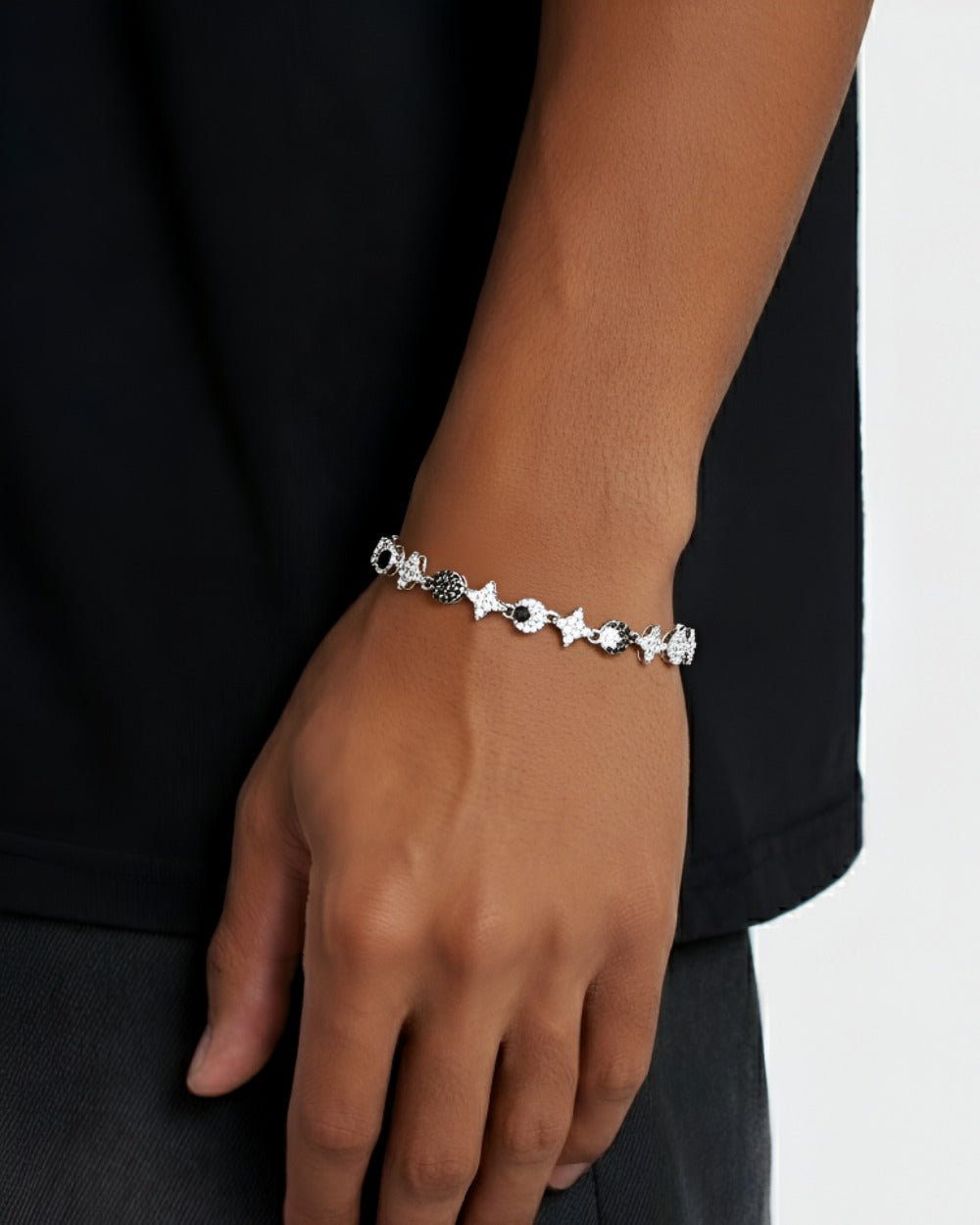 MOISSANITE STARBORN BRACELET. - Drippy Amsterdam