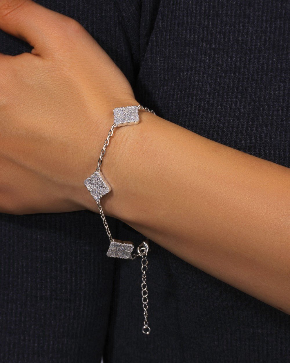 ICED CLOVER BRACELET 925. - WHITE GOLD - Drippy Amsterdam