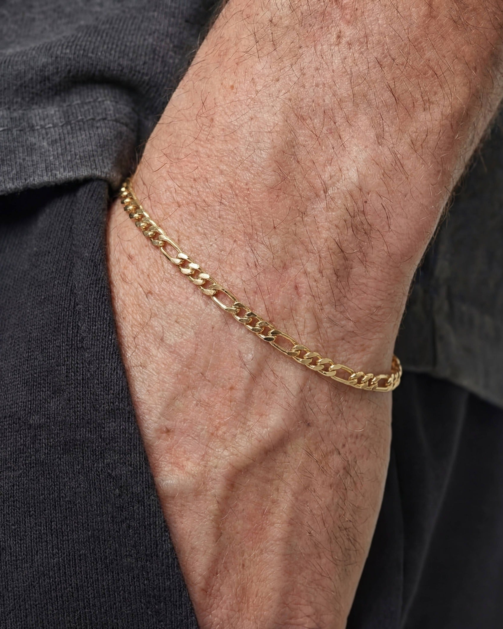 CLEAN FIGARO BRACELET. - 3MM GOLD