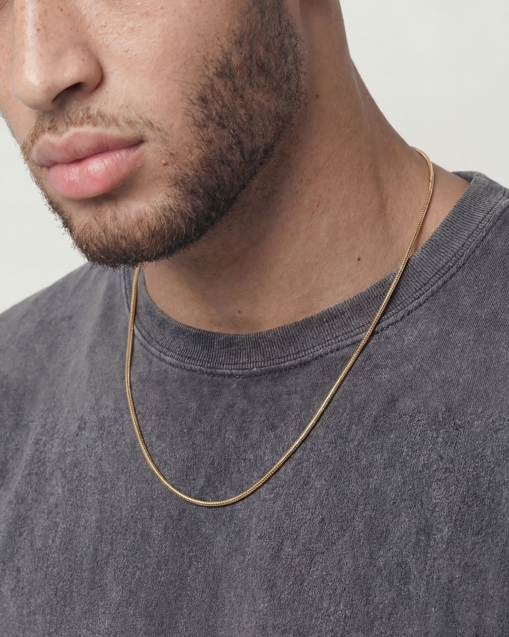 CLEAN SNAKE CHAIN. - 2MM GOLD