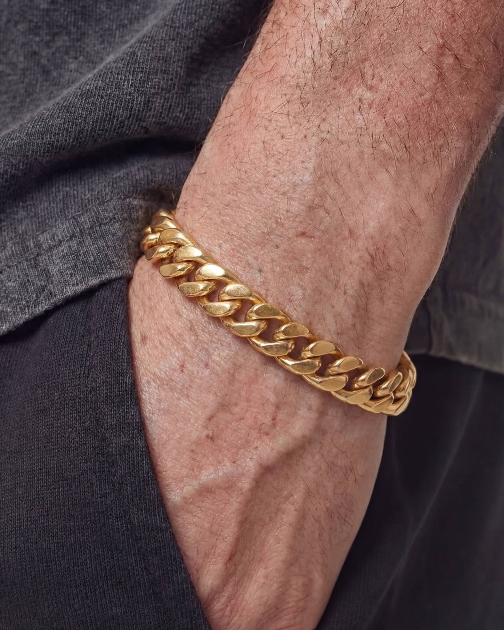 CLEAN CUBANA BRACELET. - 12MM GOLD - Drippy Amsterdam