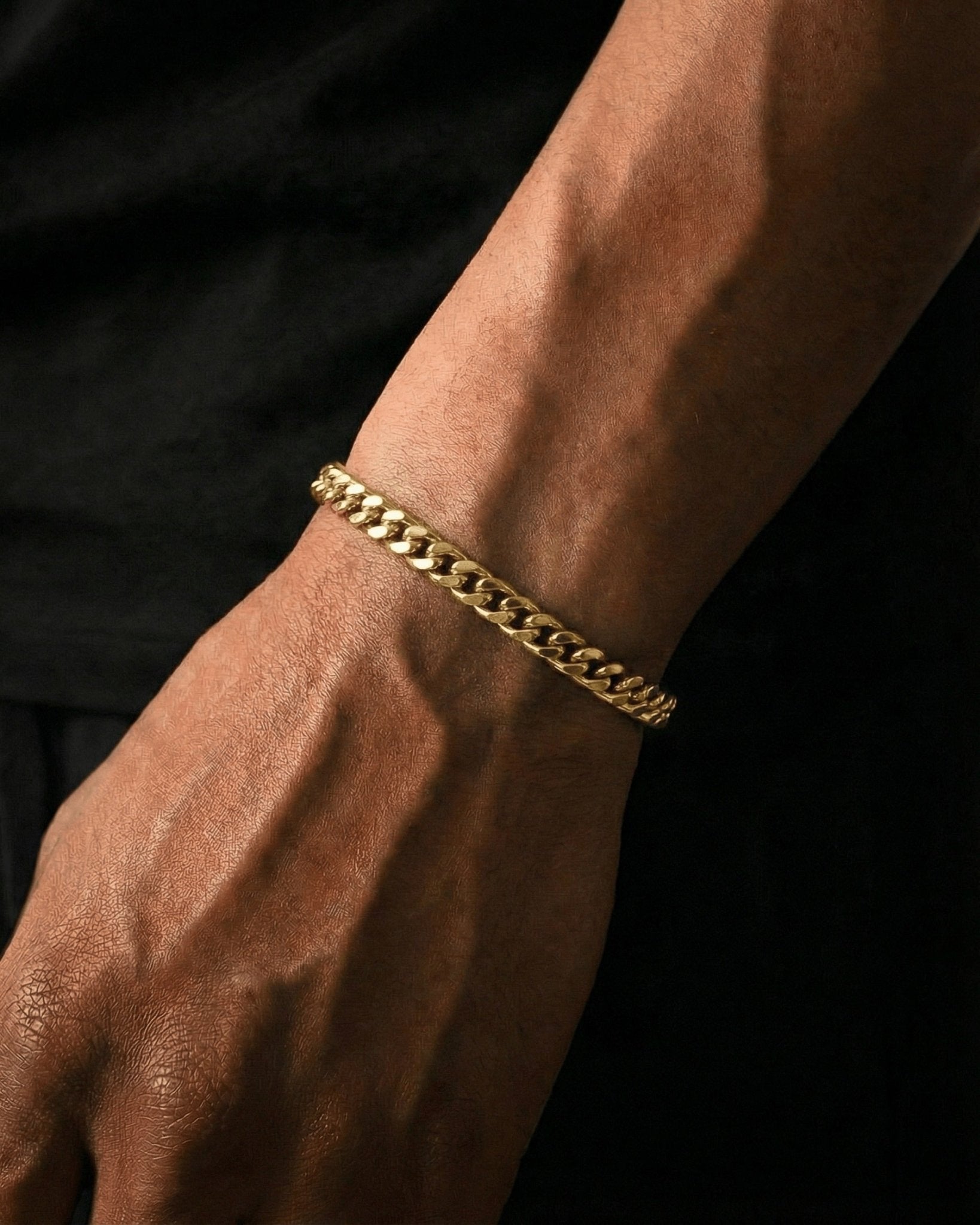 CLEAN CUBANA BRACELET. - 6MM GOLD - Drippy Amsterdam