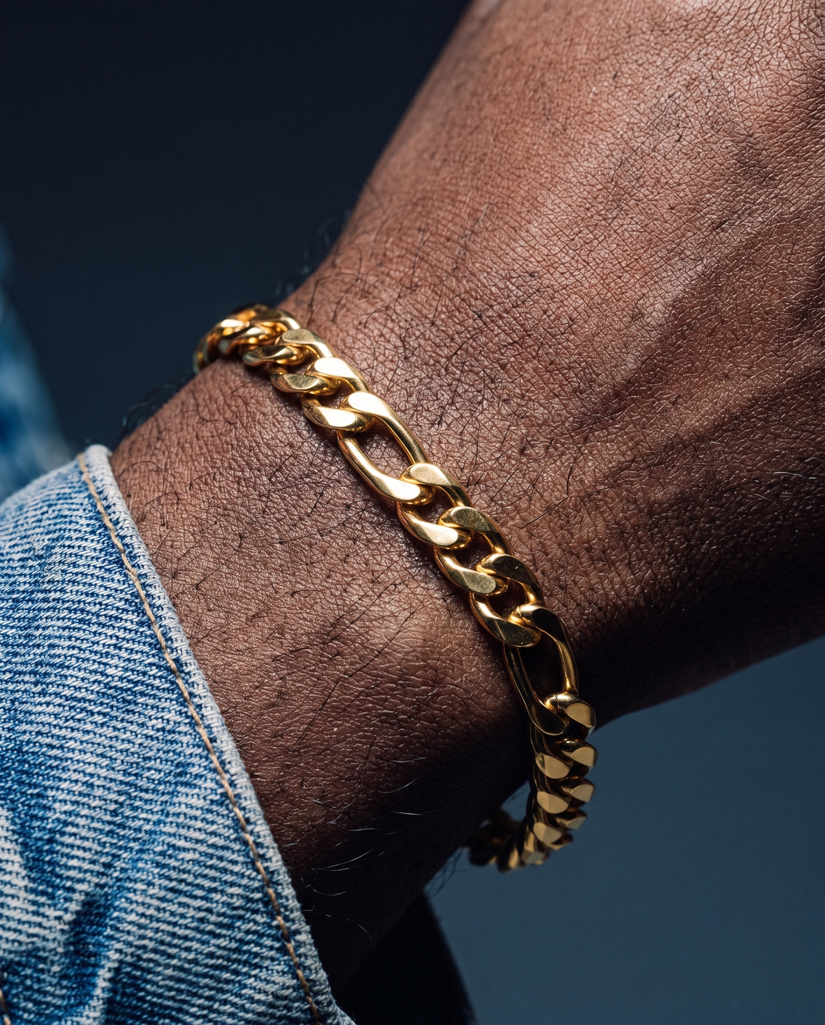 CLEAN FIGARO BRACELET. - 5MM GOLD