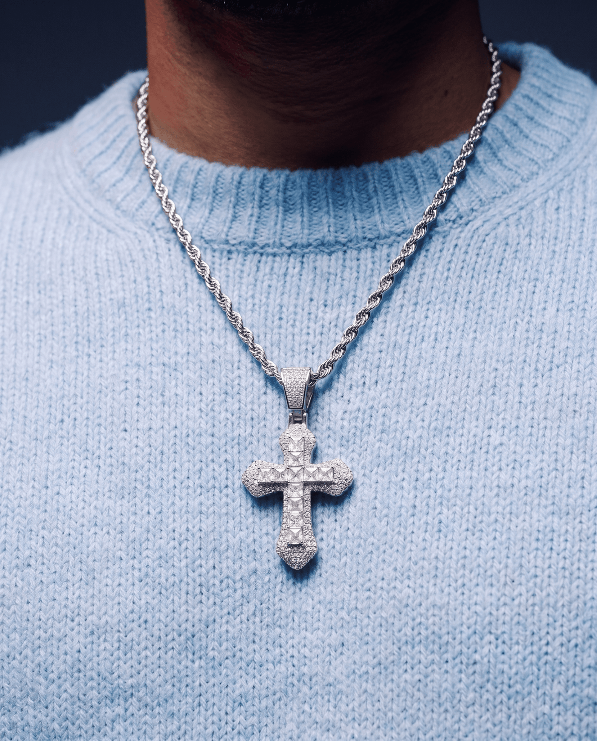 FROSTY CROSS PENDANT. - 925 - Drippy Amsterdam