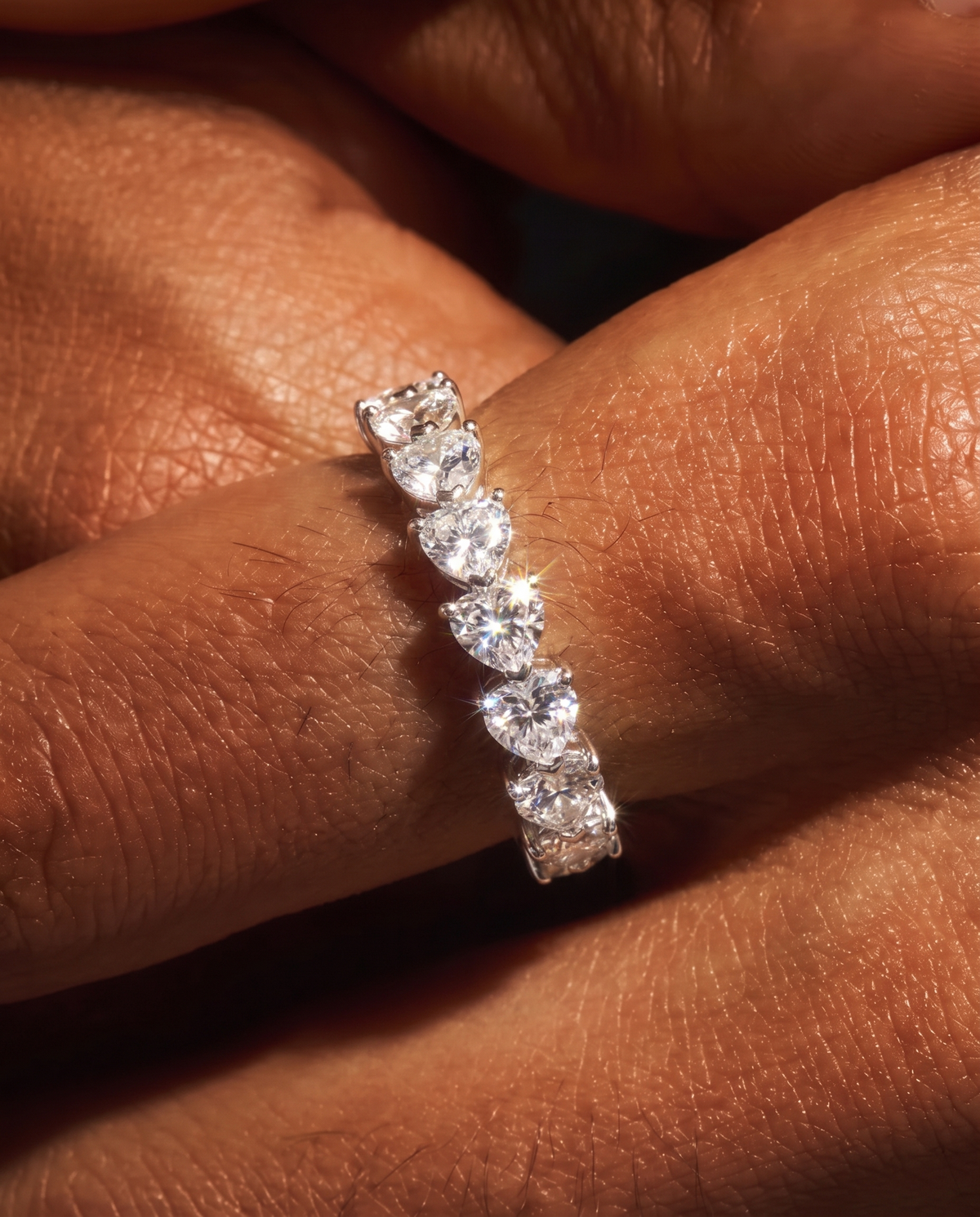 HEART CUT BAND RING. - 925