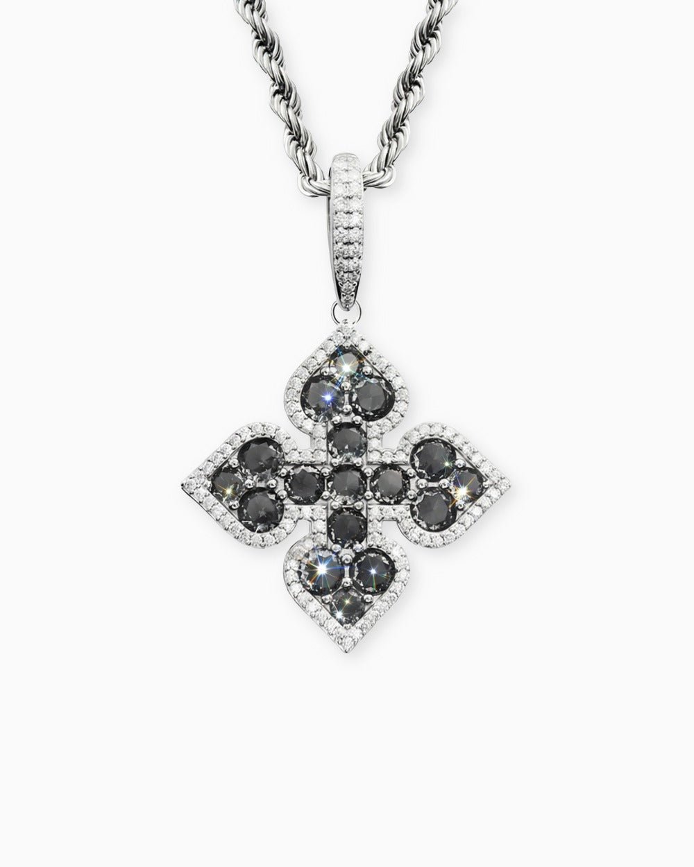 MOISSANITE BLACK CLOVER PENDANT. - Drippy Amsterdam