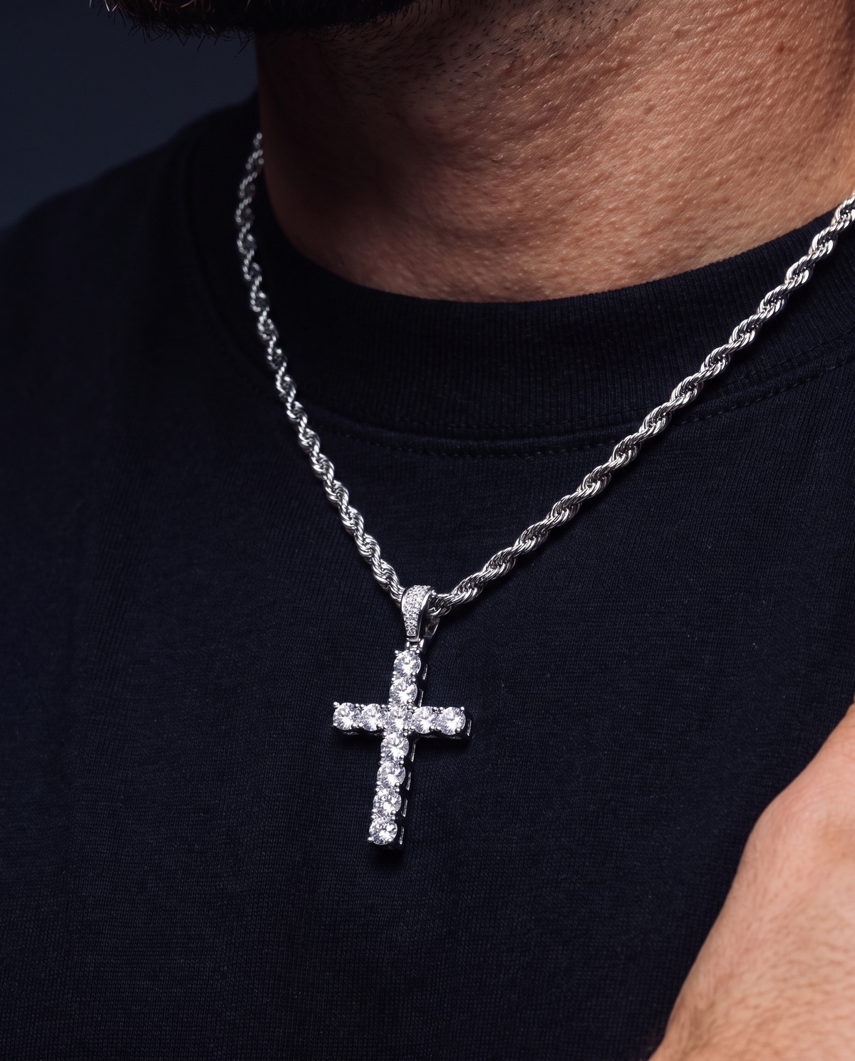 MOISSANITE CROSS PENDANT.