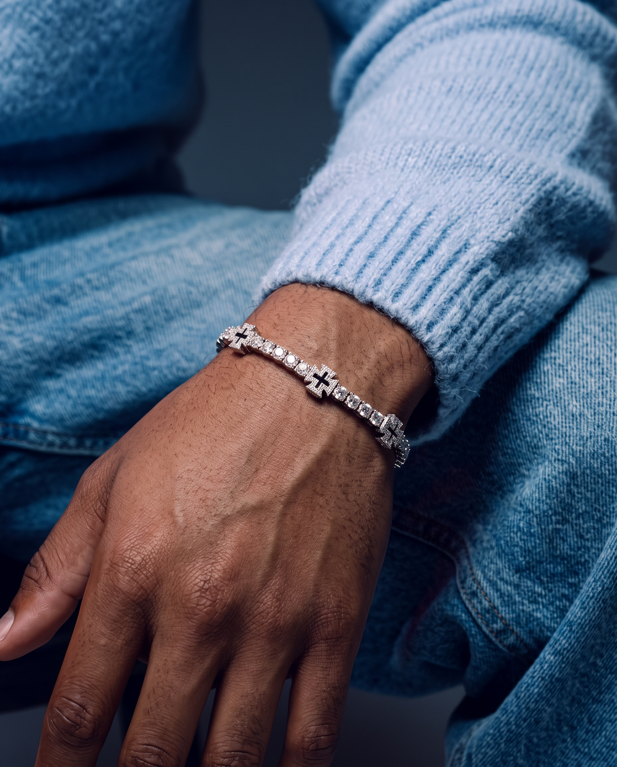 MOISSANITE CROSS TENNIS BRACELET.