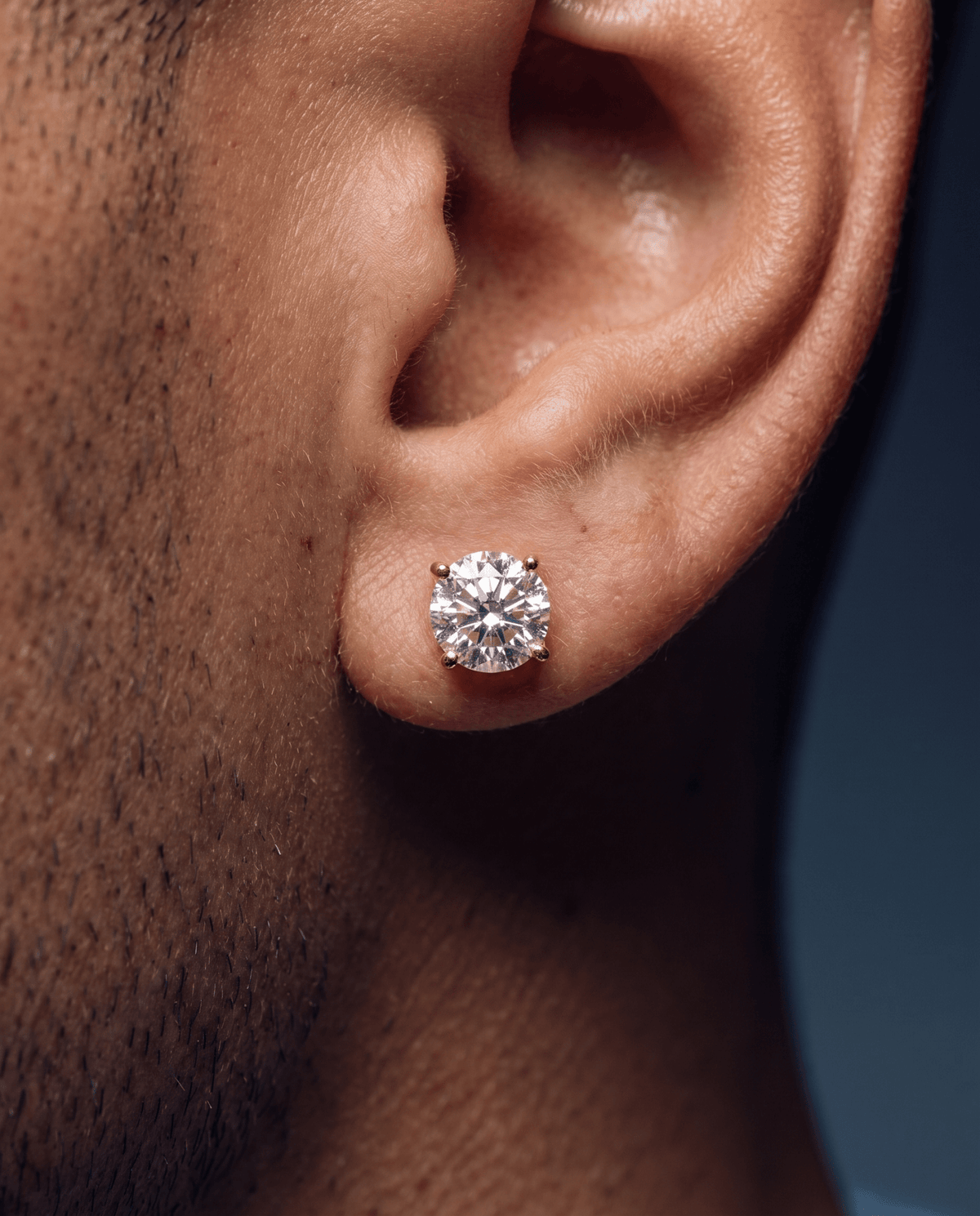 MOISSANITE DIAMOND STUDS. - 5MM GOLD - Drippy Amsterdam