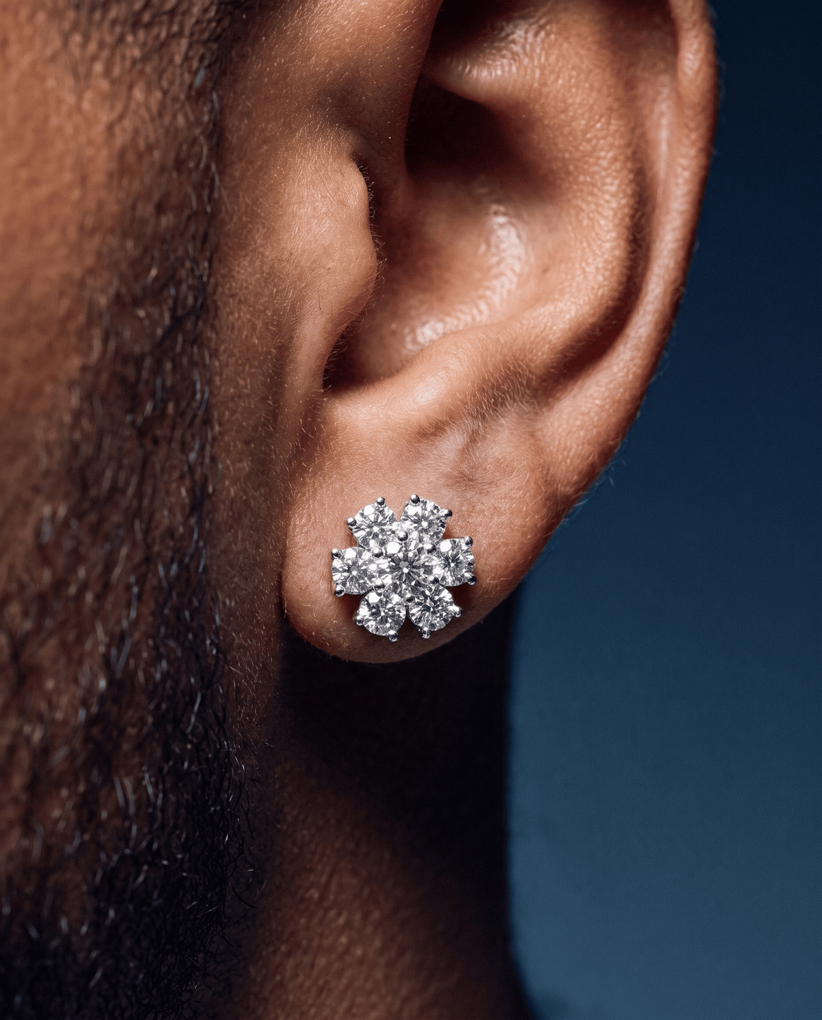 MOISSANITE FLOWER STUDS. - Drippy Amsterdam