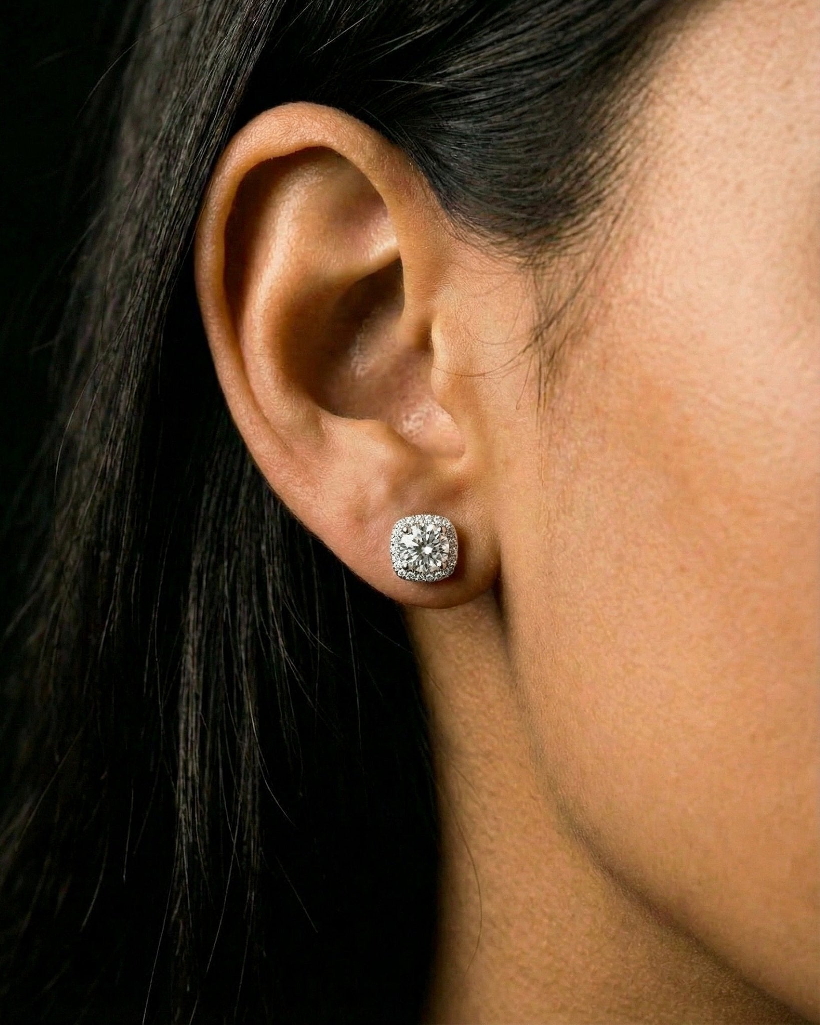 MOISSANITE HALO EARRINGS. - Drippy Amsterdam