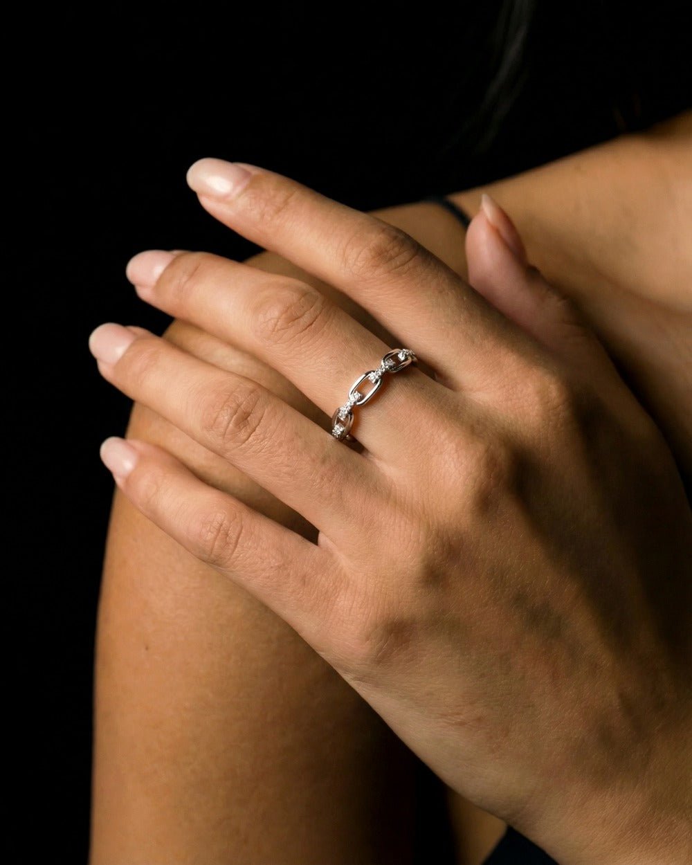 MOISSANITE ICED CHAIN RING. - Drippy Amsterdam