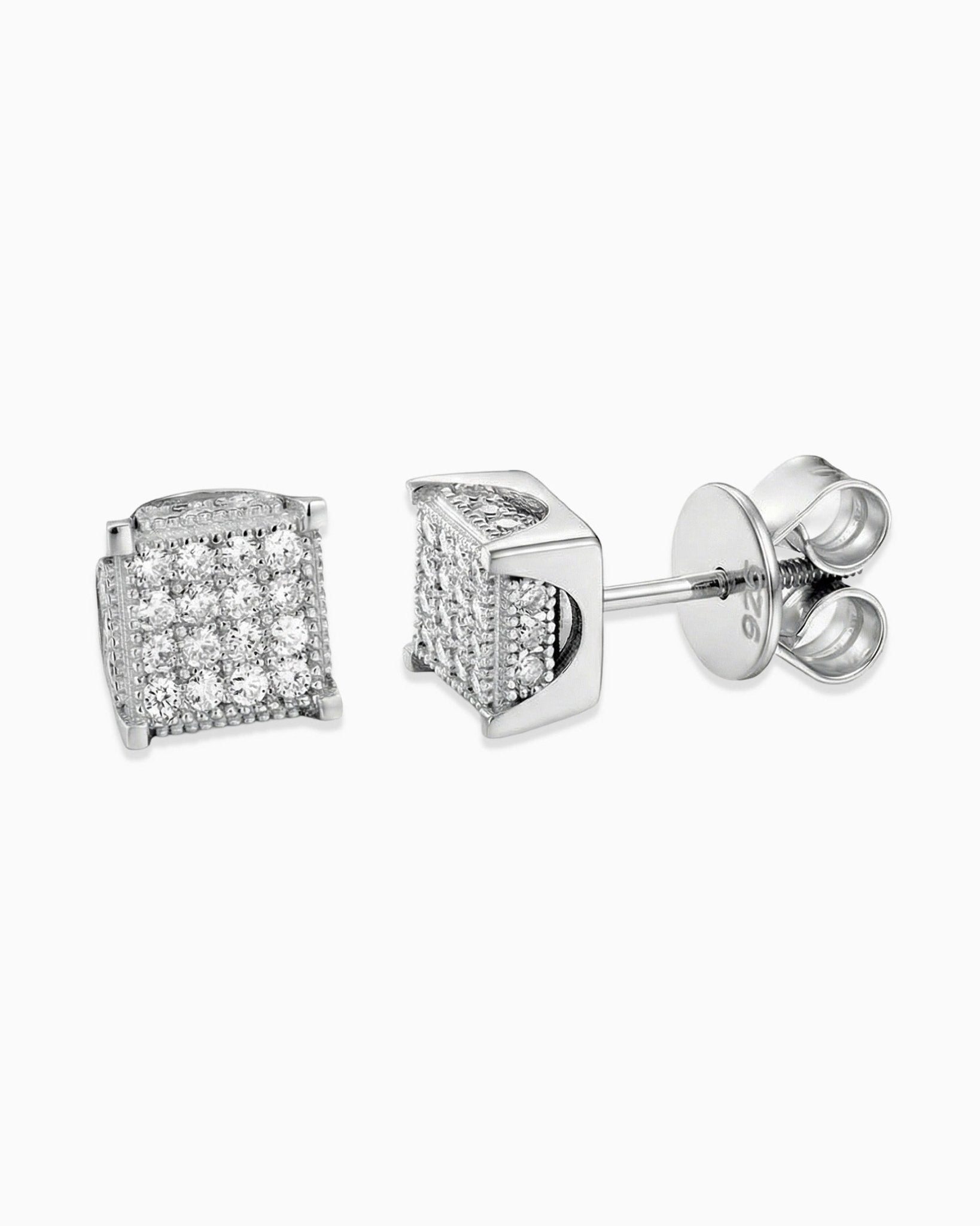 MOISSANITE ICED SQUARE EARRINGS. - Drippy Amsterdam