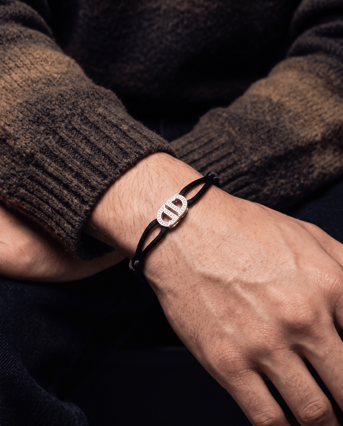 MOISSANITE INFINITY CORD BRACELET. - Drippy Amsterdam
