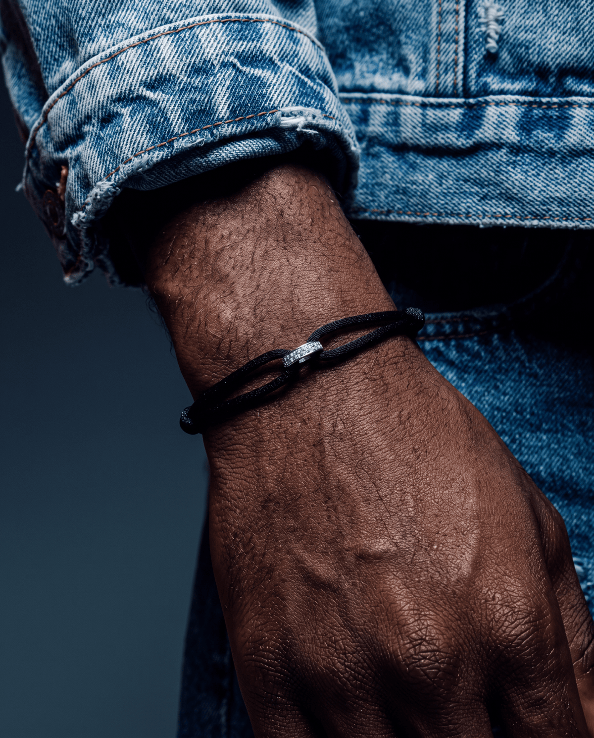 MOISSANITE INFINITY RING CORD BRACELET. - Drippy Amsterdam