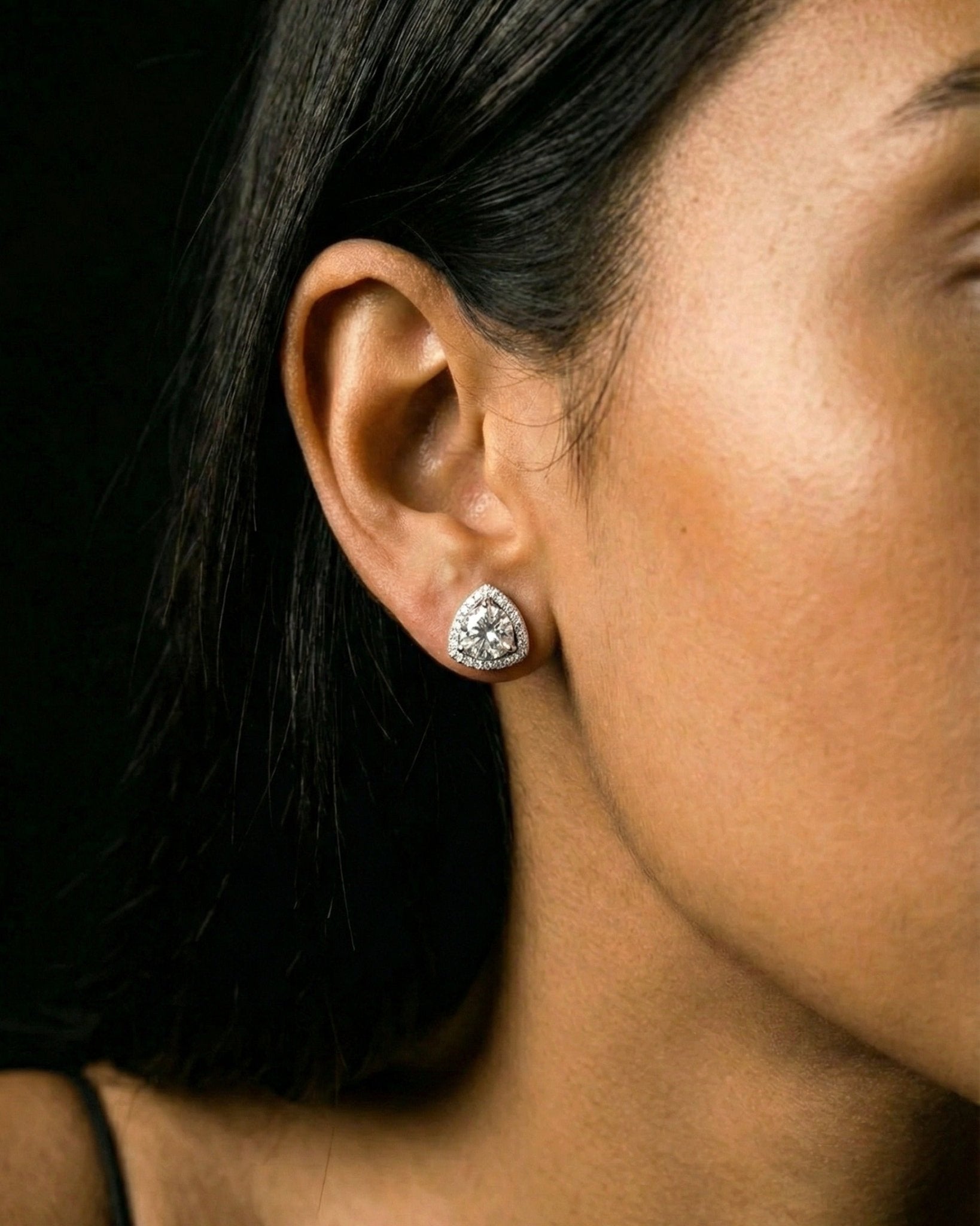 MOISSANITE PEARS STUDS. - Drippy Amsterdam