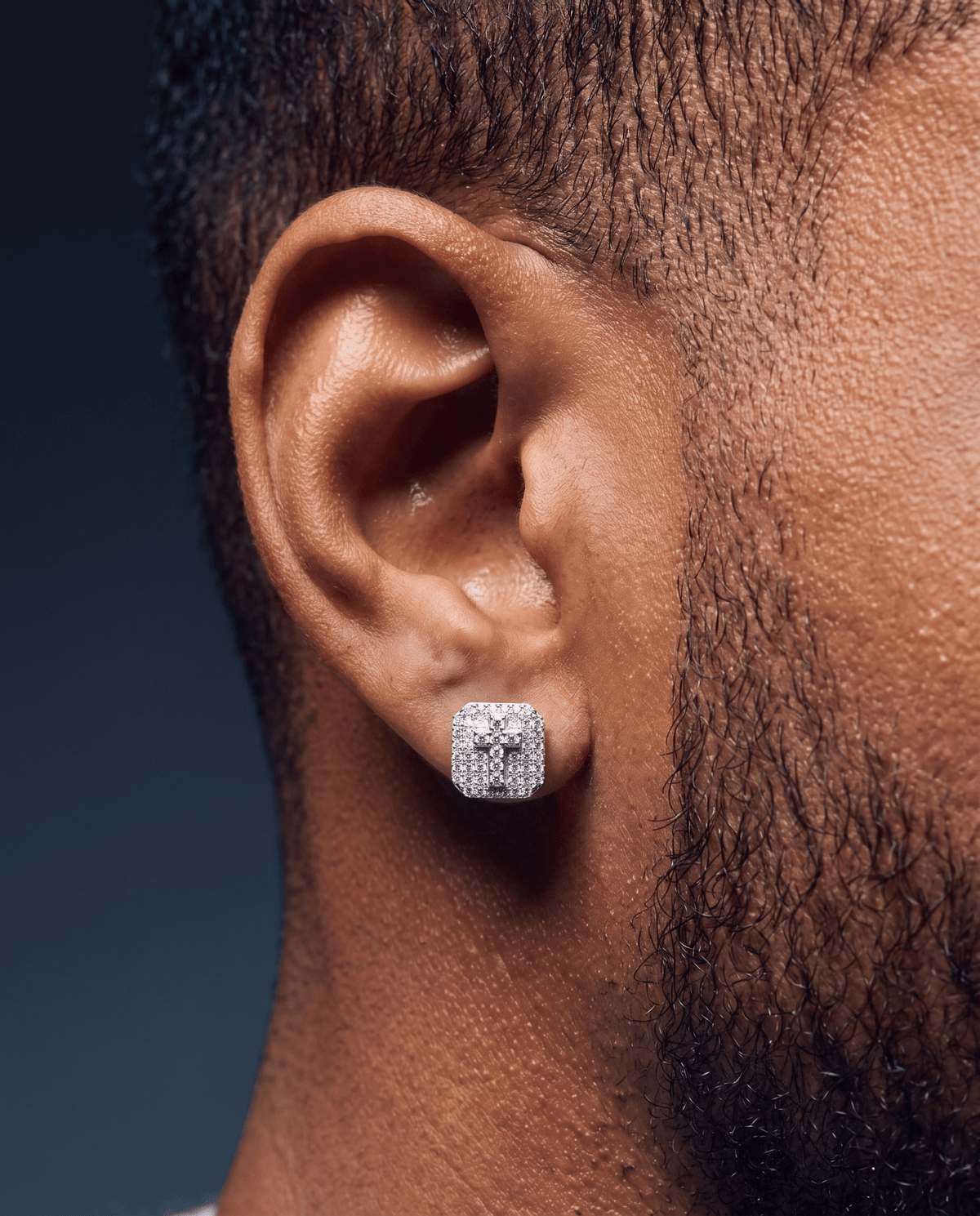 MOISSANITE SQUARE CROSS STUDS. - Drippy Amsterdam